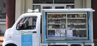 池田食品の移動販売車