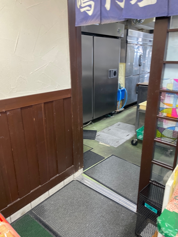 奈良県大和高田市にあるなるとやの写真